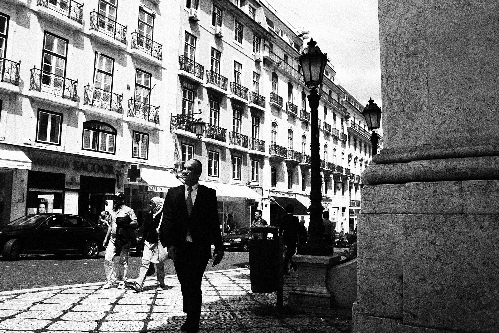 Canon EOS 700D (EOS Rebel T5i / EOS Kiss X7i) sample photo. Chiado, downtown lisbon photography