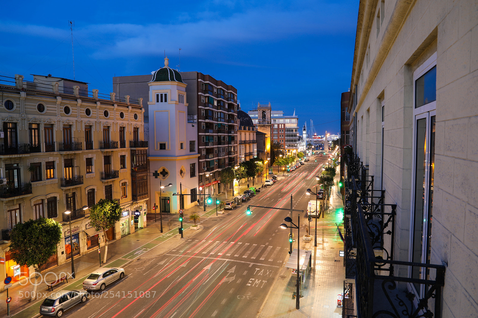 Canon EOS 5D Mark IV sample photo. Good night valencia photography