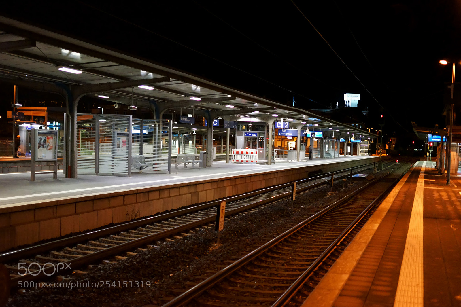 Sony a7 II sample photo. Platform with night lighting photography