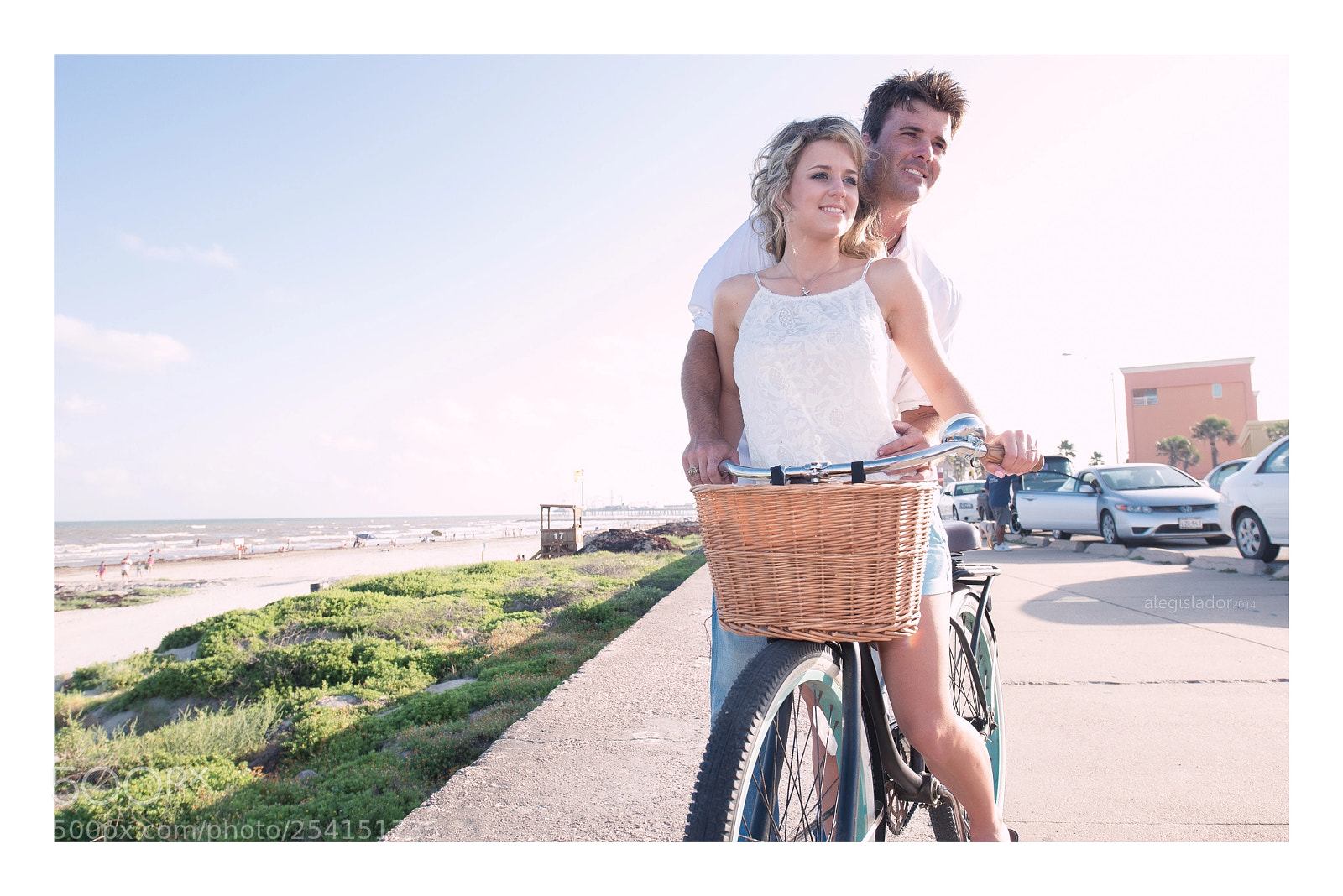 Nikon D800 sample photo. Couple’s in love photography