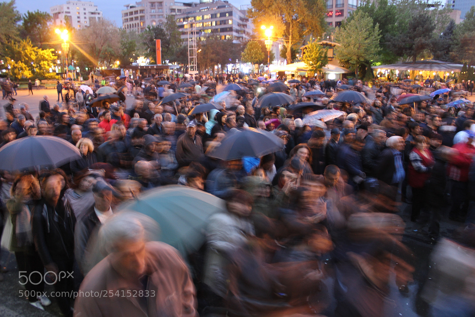 Canon EF-S 18-55mm F3.5-5.6 III sample photo. Movement  in yerevan photography