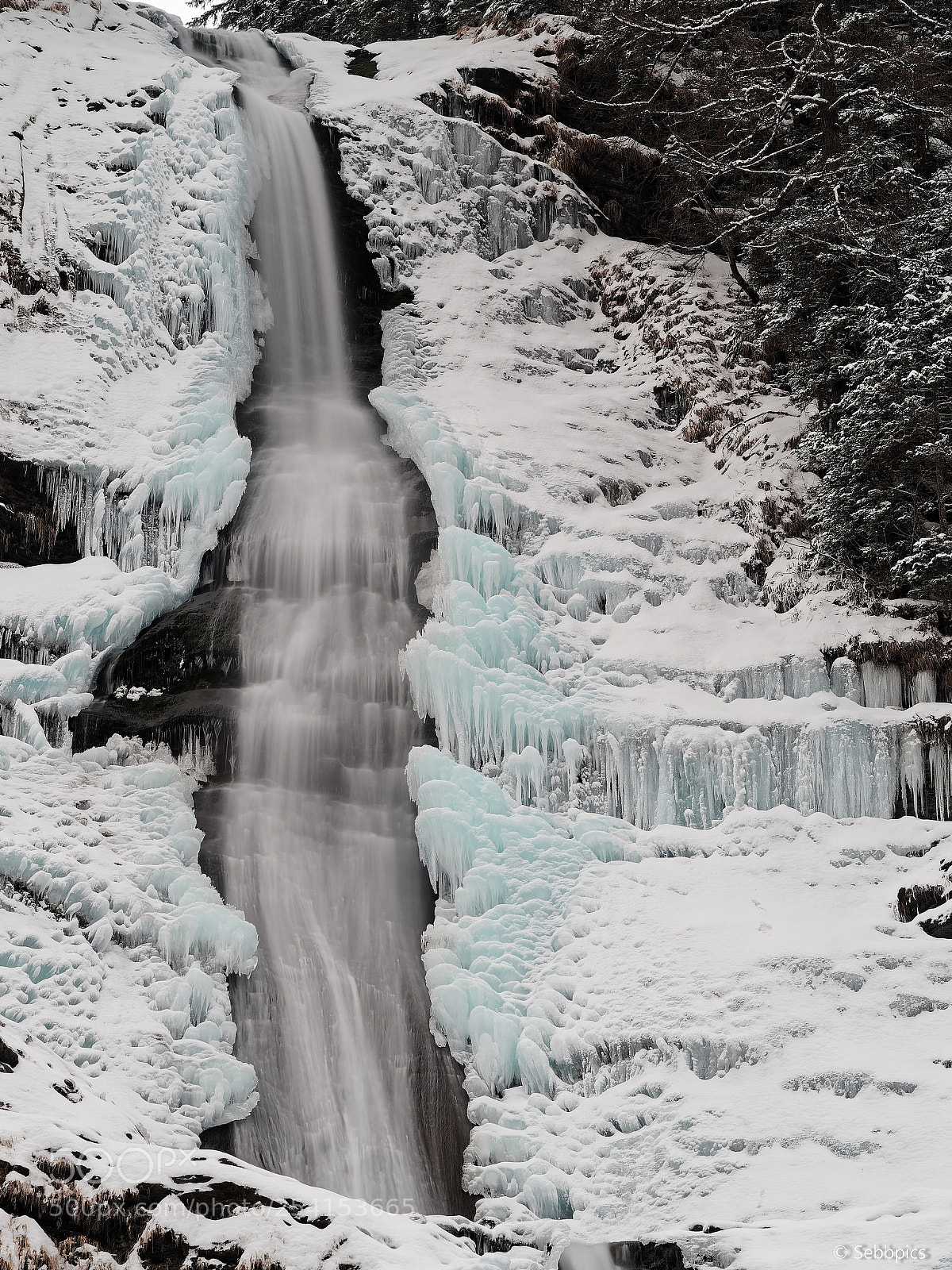 Olympus OM-D E-M5 II sample photo. Upper rouget waterfall photography