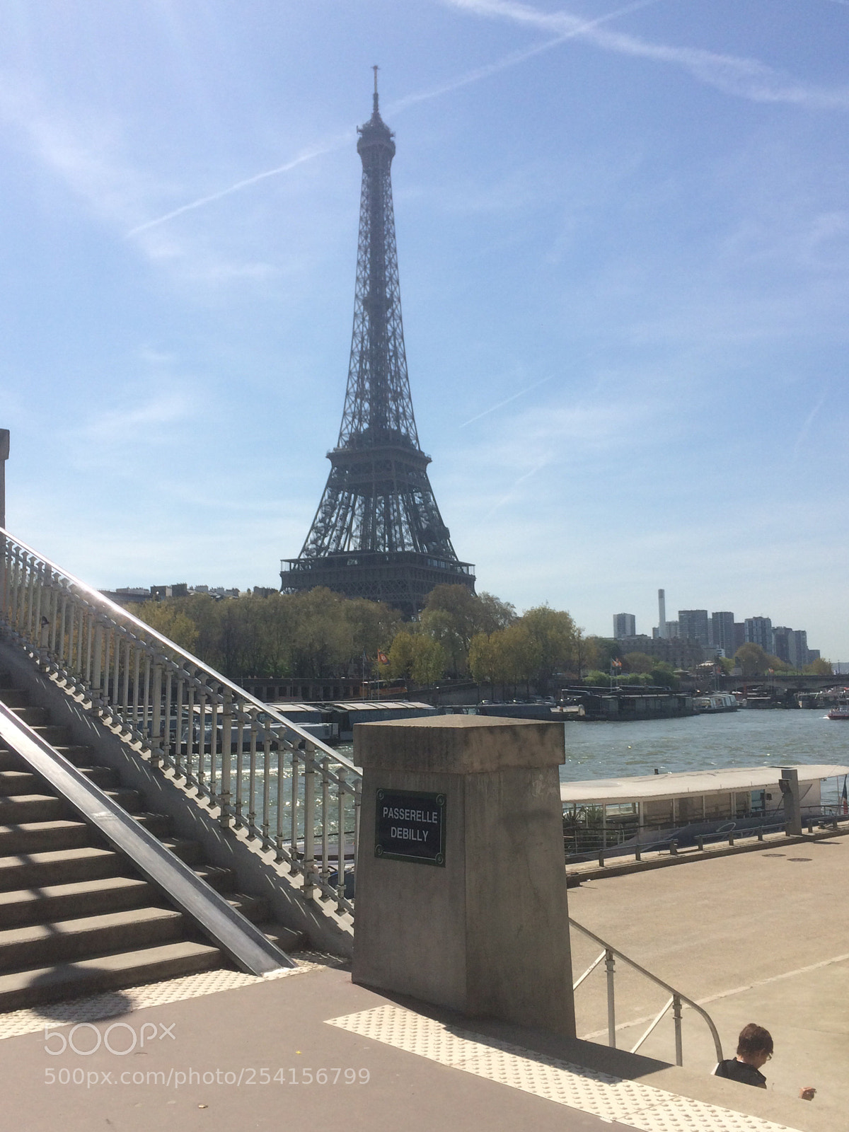 Apple iPhone 5s sample photo. Paris today photography