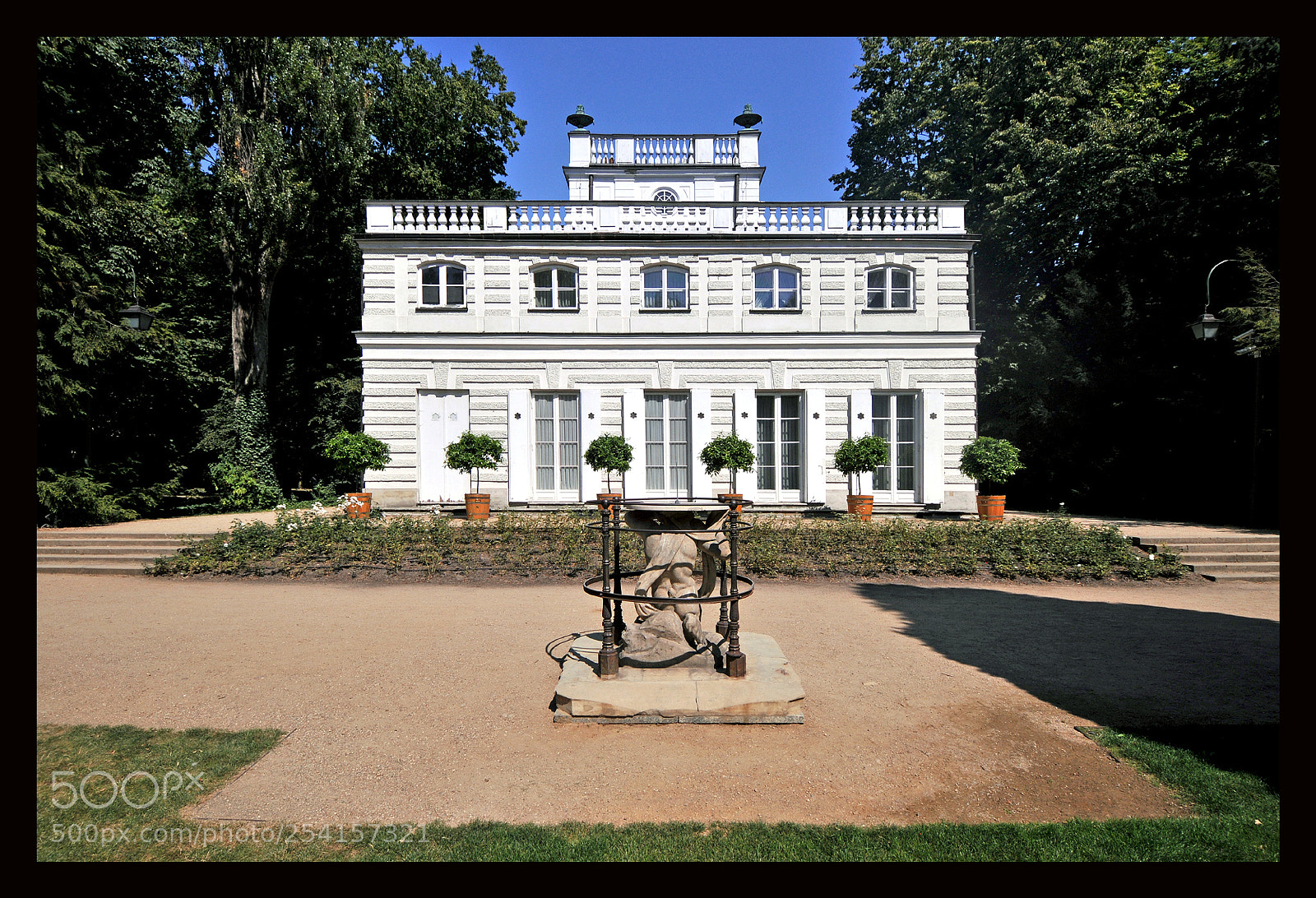 Nikon D300 sample photo. White house in warszawa photography
