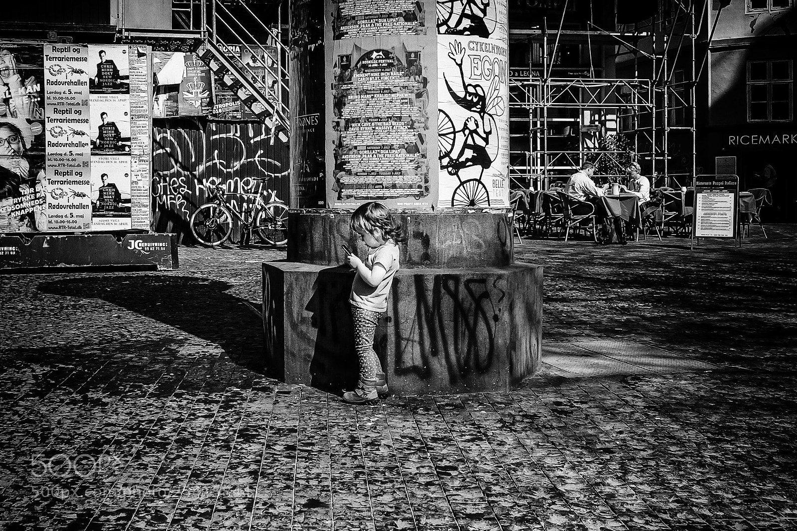 Fujifilm X-Pro2 sample photo. Images on the run... photography