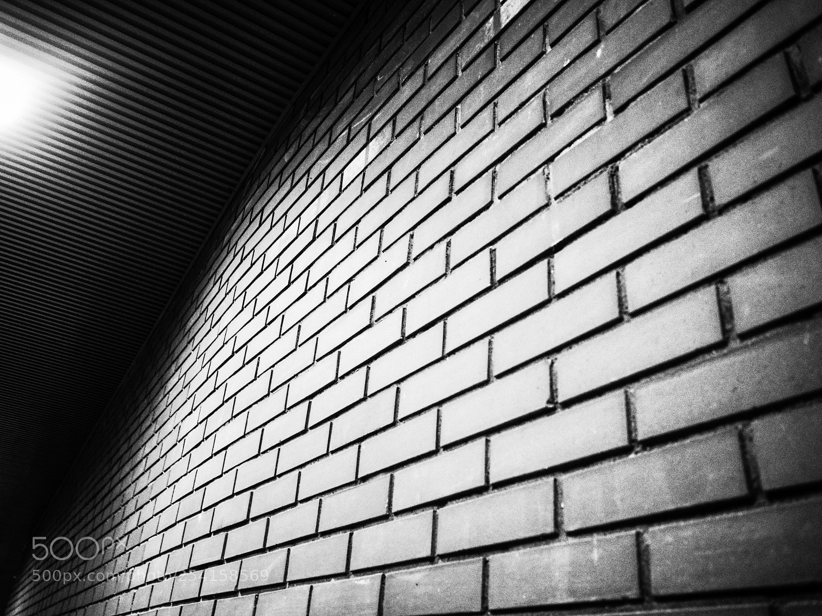 Ricoh GR II sample photo. Wall photography