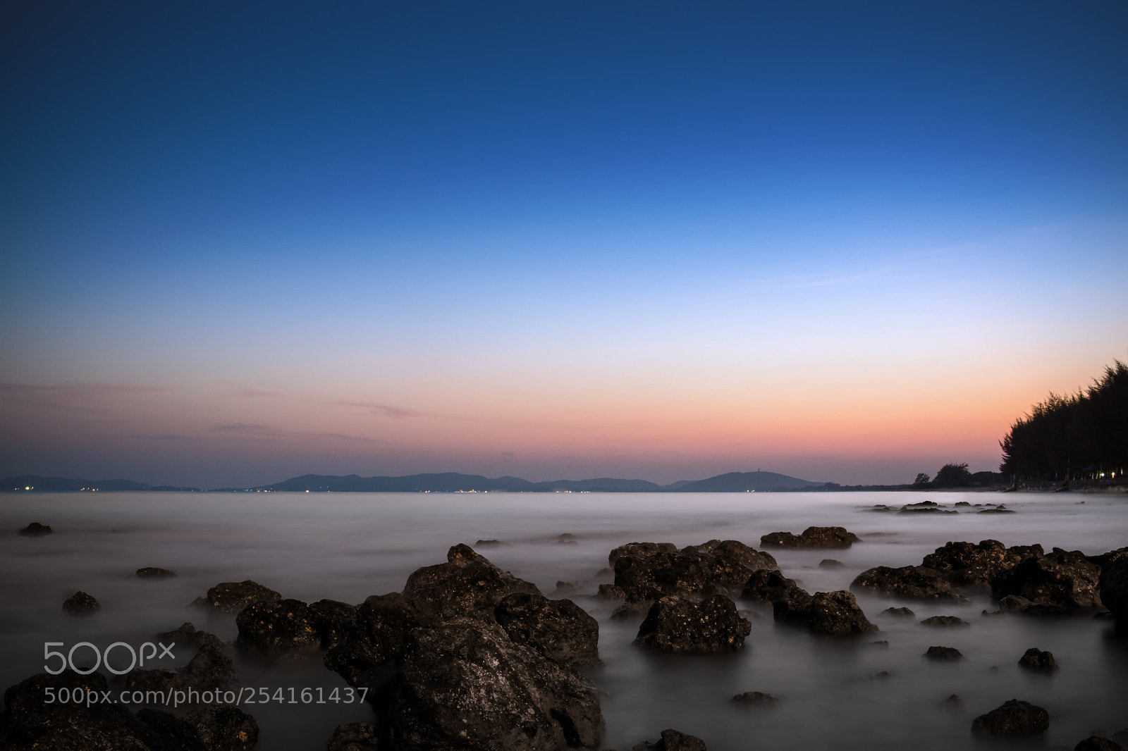 Sony a7 II sample photo. Evening photography