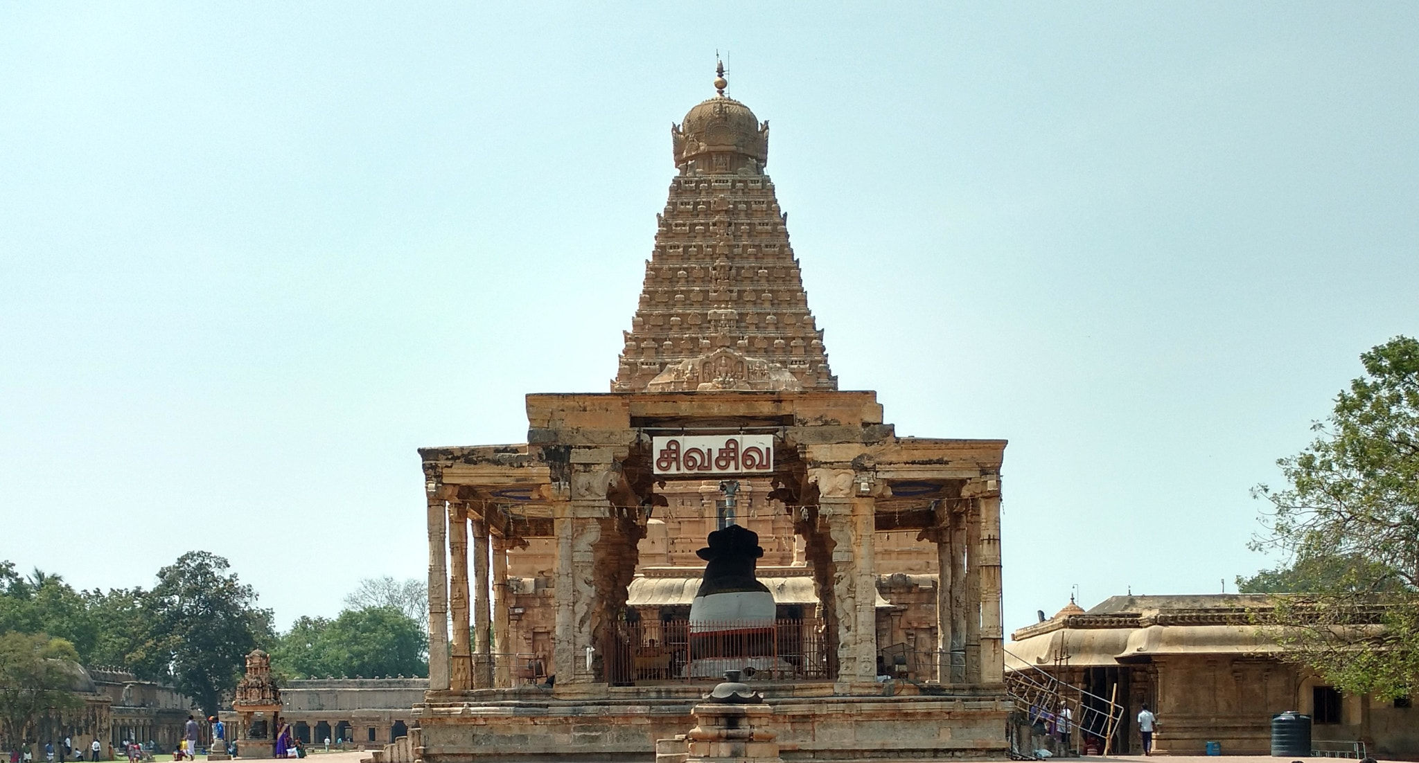 Motorola Moto X Play sample photo. Tanjore temple photography