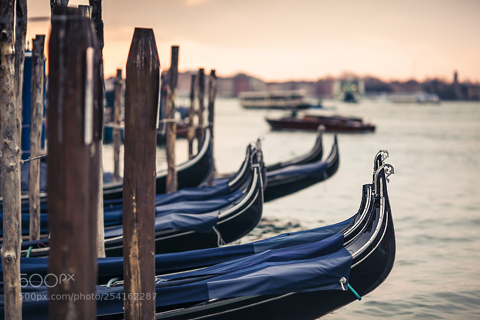Canon EOS 5D Mark II sample photo. Venezia sunrise photography