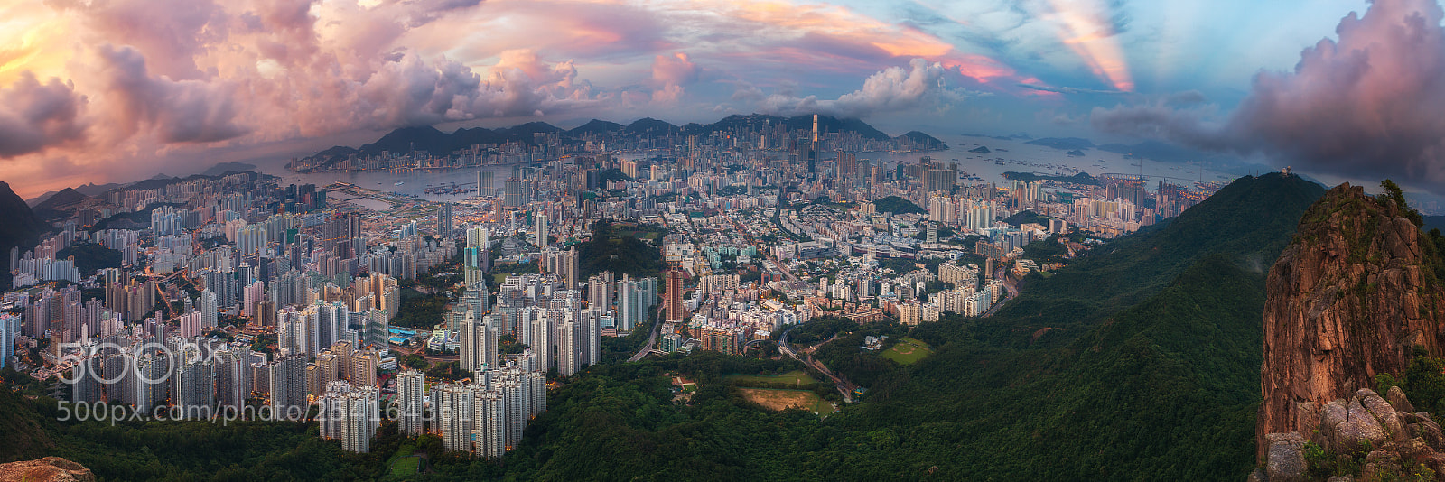 Canon EOS 5D Mark II sample photo. Hong kong dawn photography