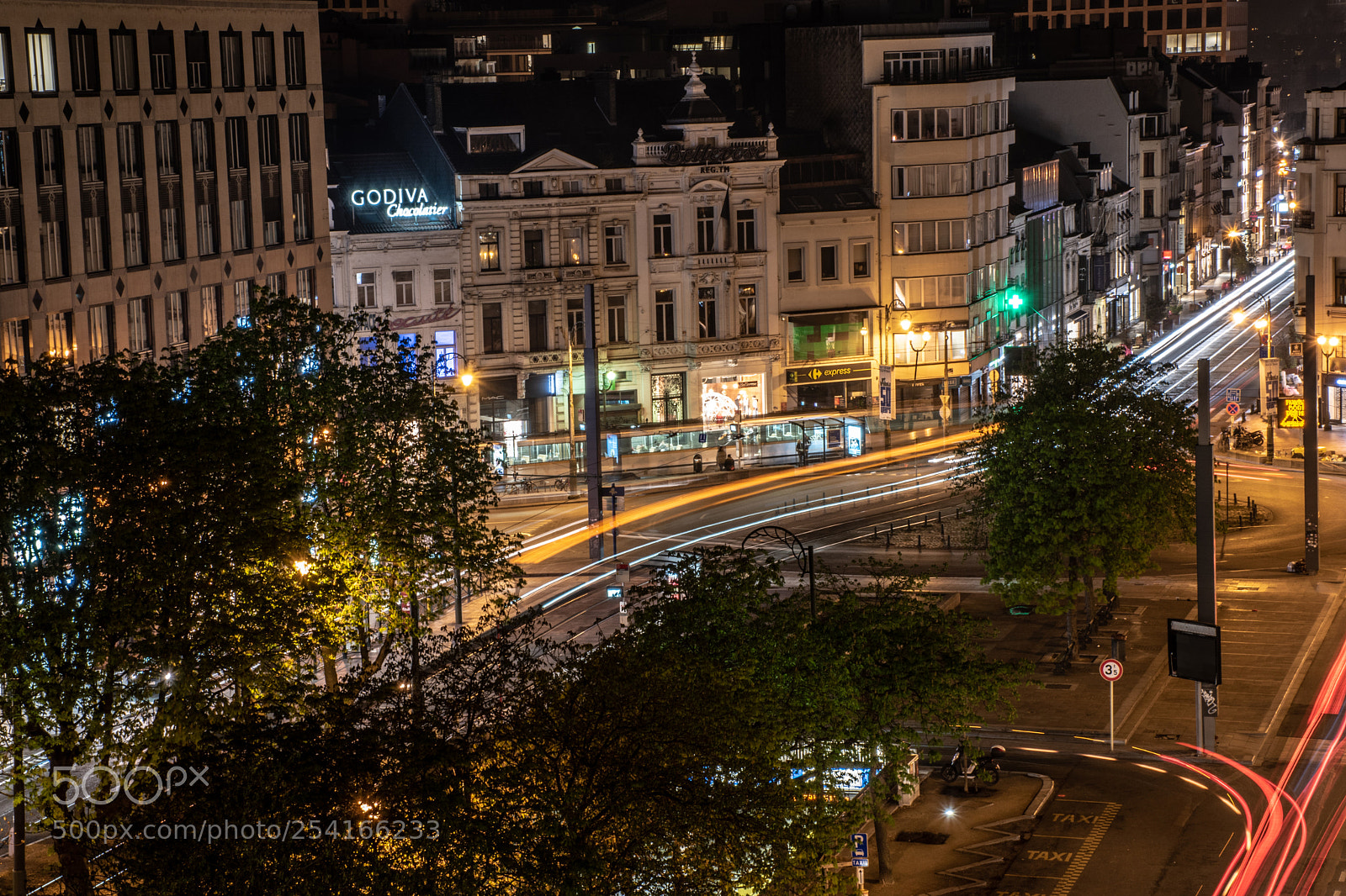 Nikon D5600 sample photo. Brussels by night photography