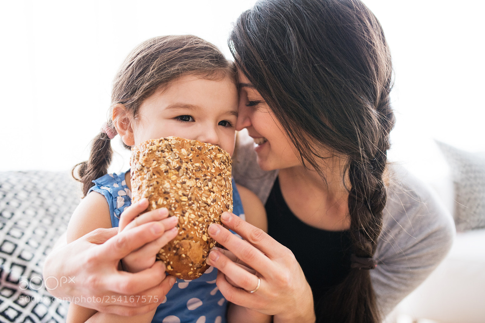 Nikon D5 sample photo. Young mother with a photography