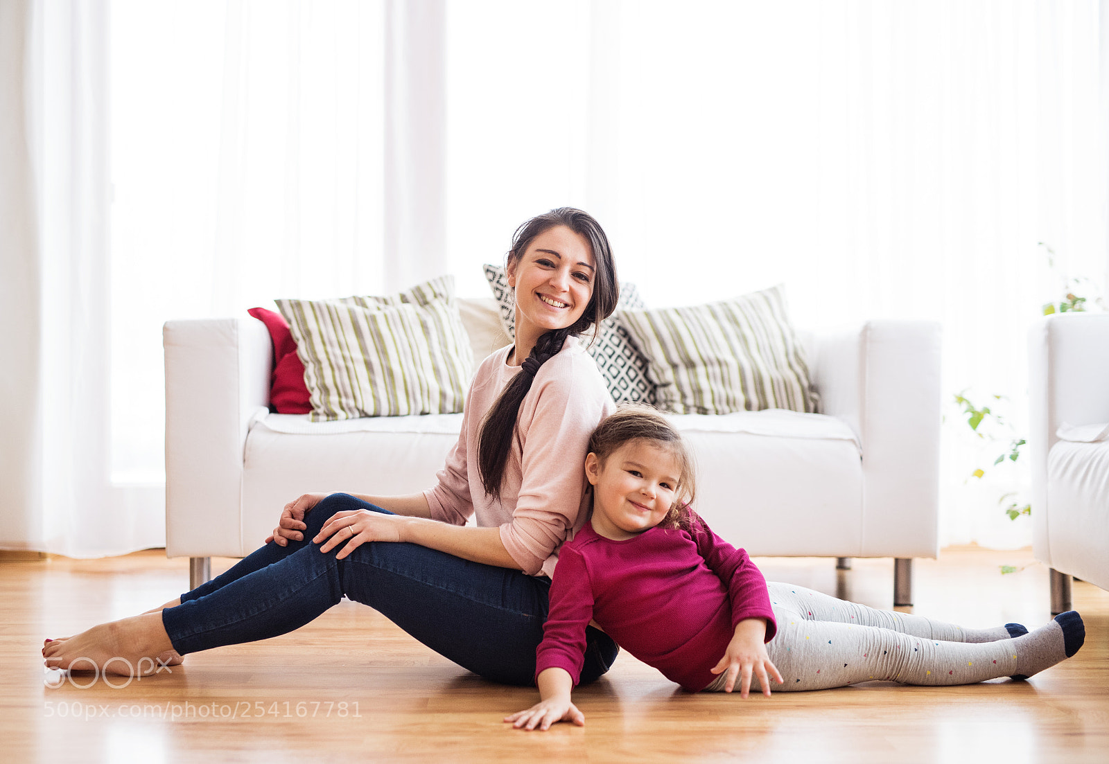 Nikon D5 sample photo. Young mother with a photography