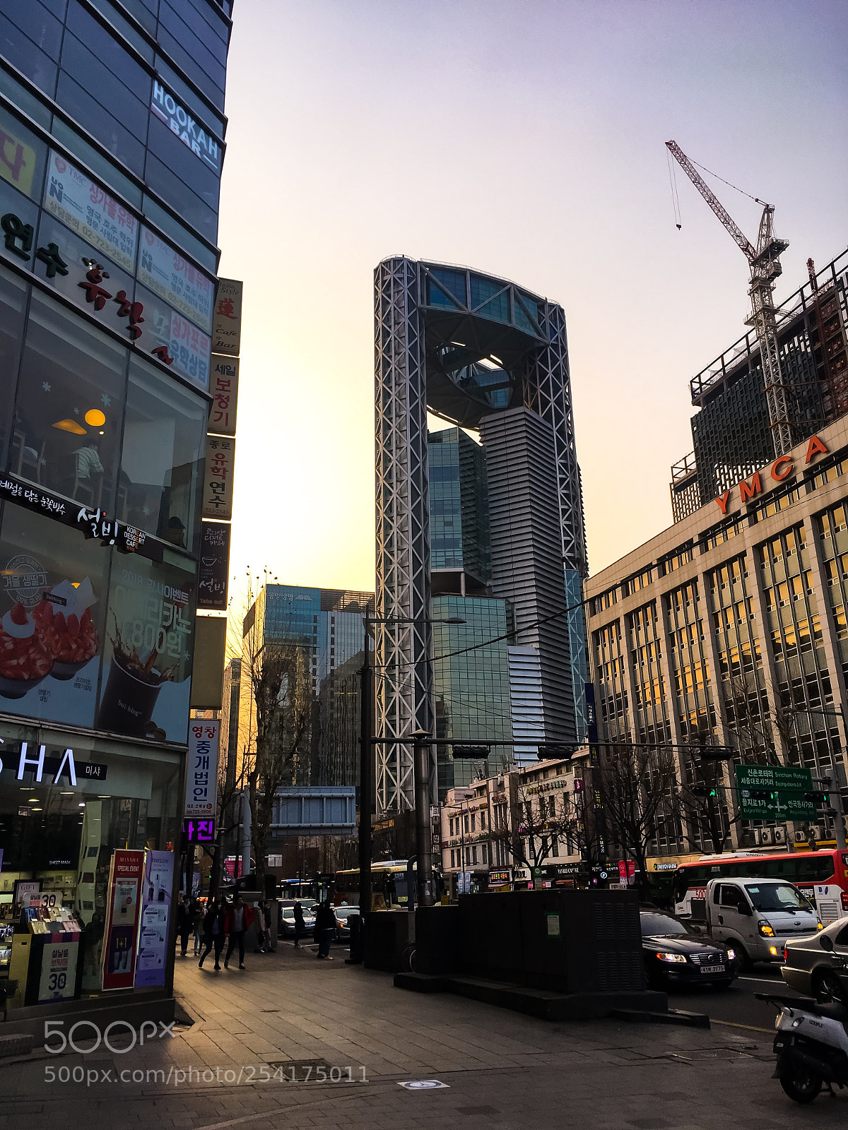 Apple iPhone SE sample photo. Architecture  photography