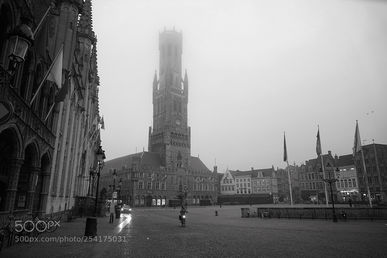 Sony Cyber-shot DSC-RX10 III sample photo. Bruge in the fog. photography