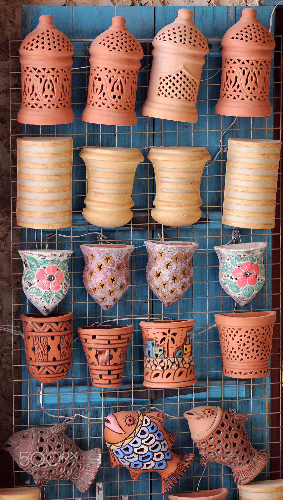 Canon EF 75-300mm f/4-5.6 sample photo. Clay pots that can satisfy any taste photography
