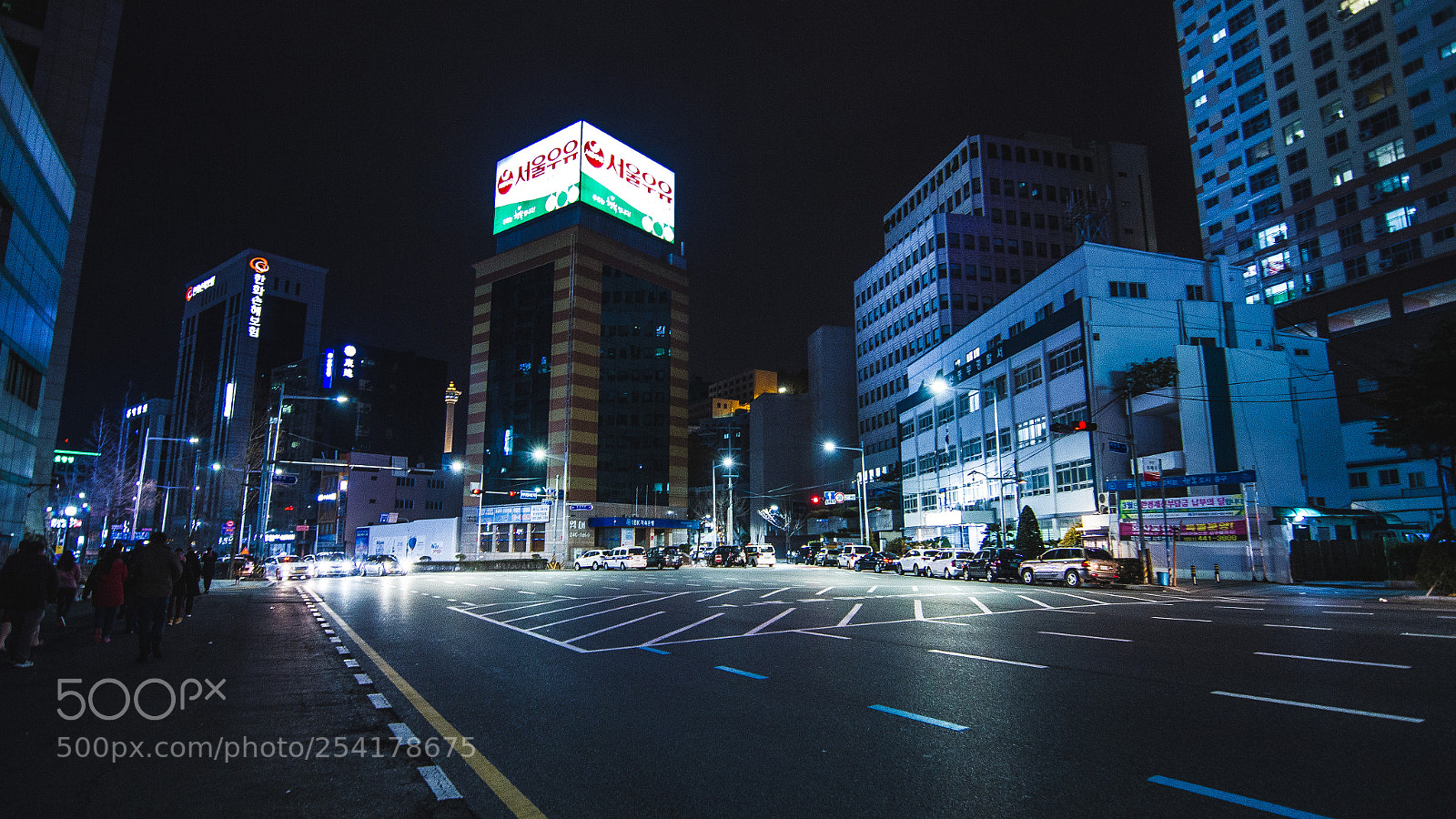 Canon EOS 7D sample photo. City life photography