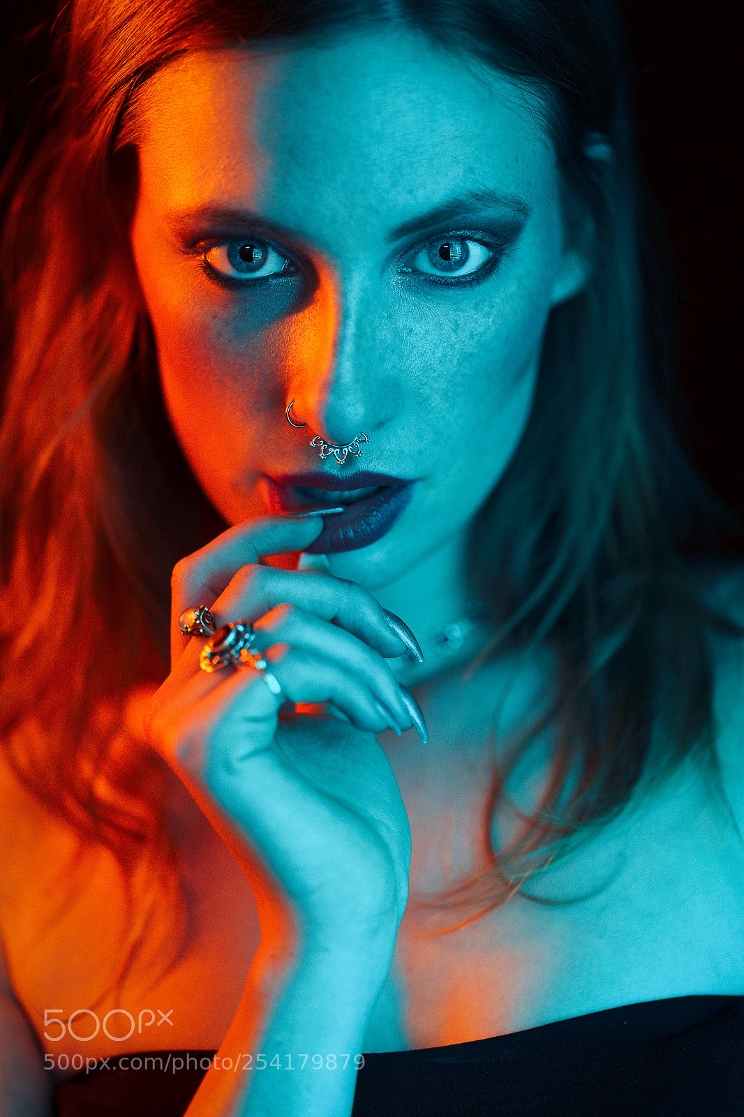 Sony a7 II sample photo. Red alert photography