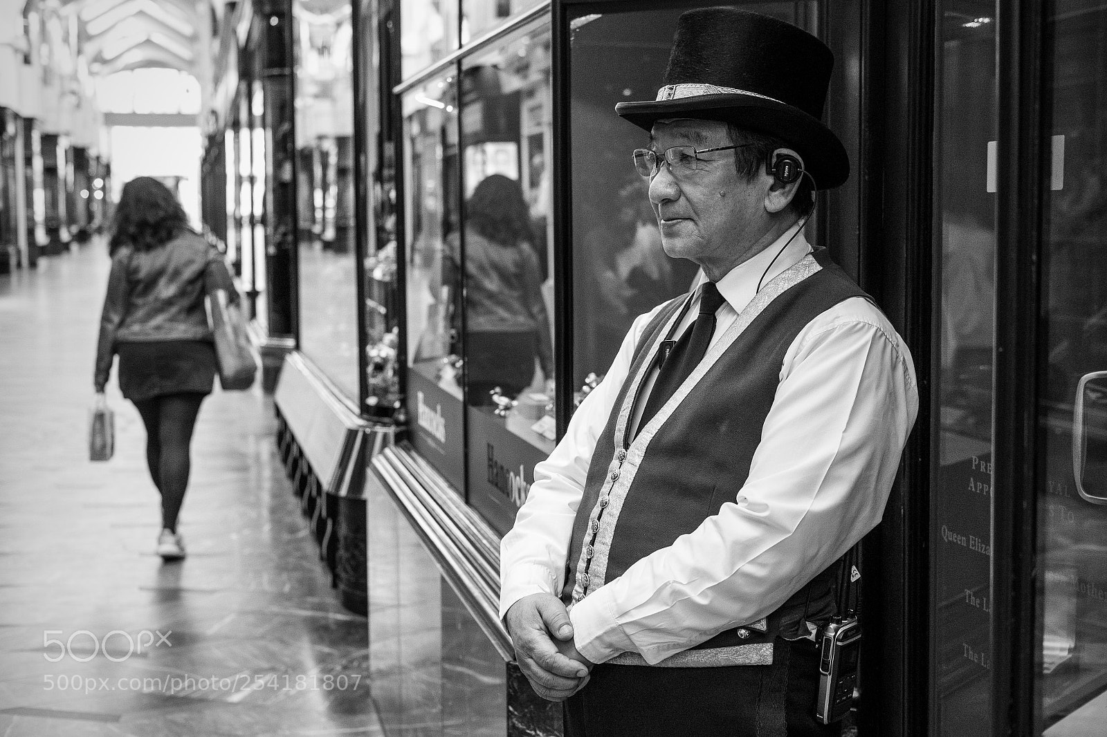 Fujifilm X-T1 sample photo. Arcade photography
