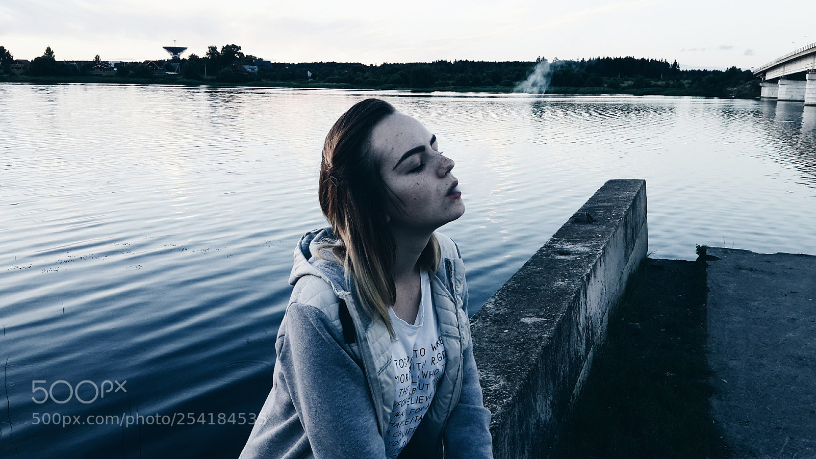 Samsung Galaxy S4 sample photo. Blue girl photography