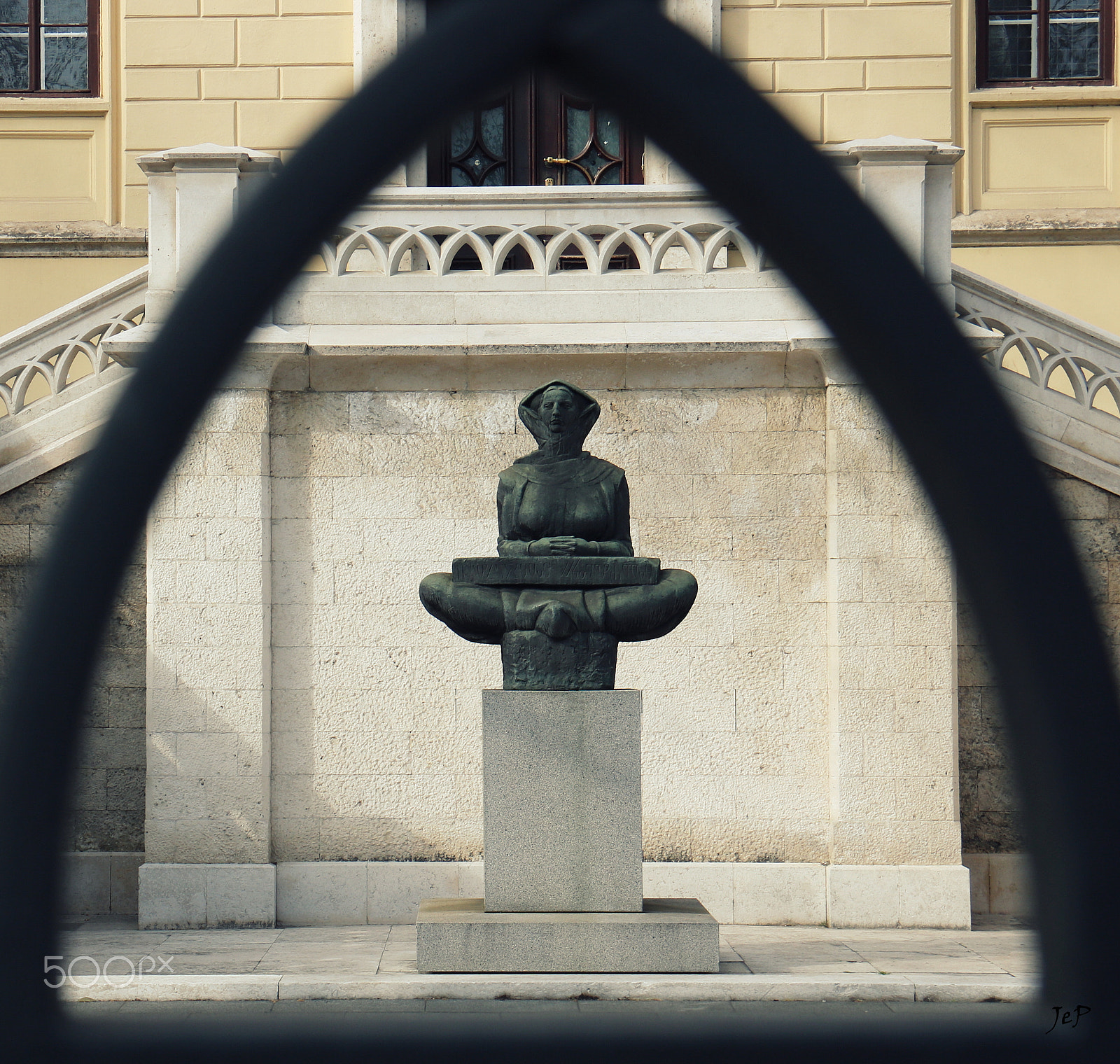 Canon EOS 760D (EOS Rebel T6s / EOS 8000D) sample photo. Povijest hrvata by ivan meštrović (zagreb, croatia) photography