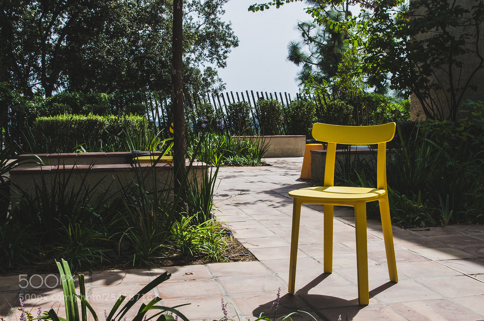 Pentax K-r sample photo. Yellow chair photography