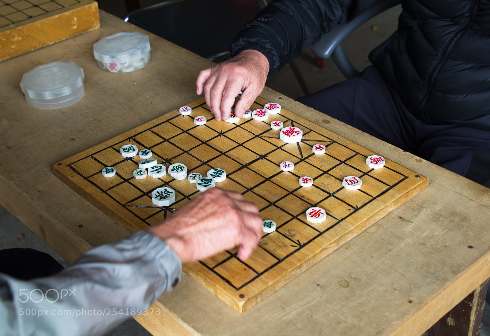 Canon EOS 60D sample photo. People playing korean chess photography