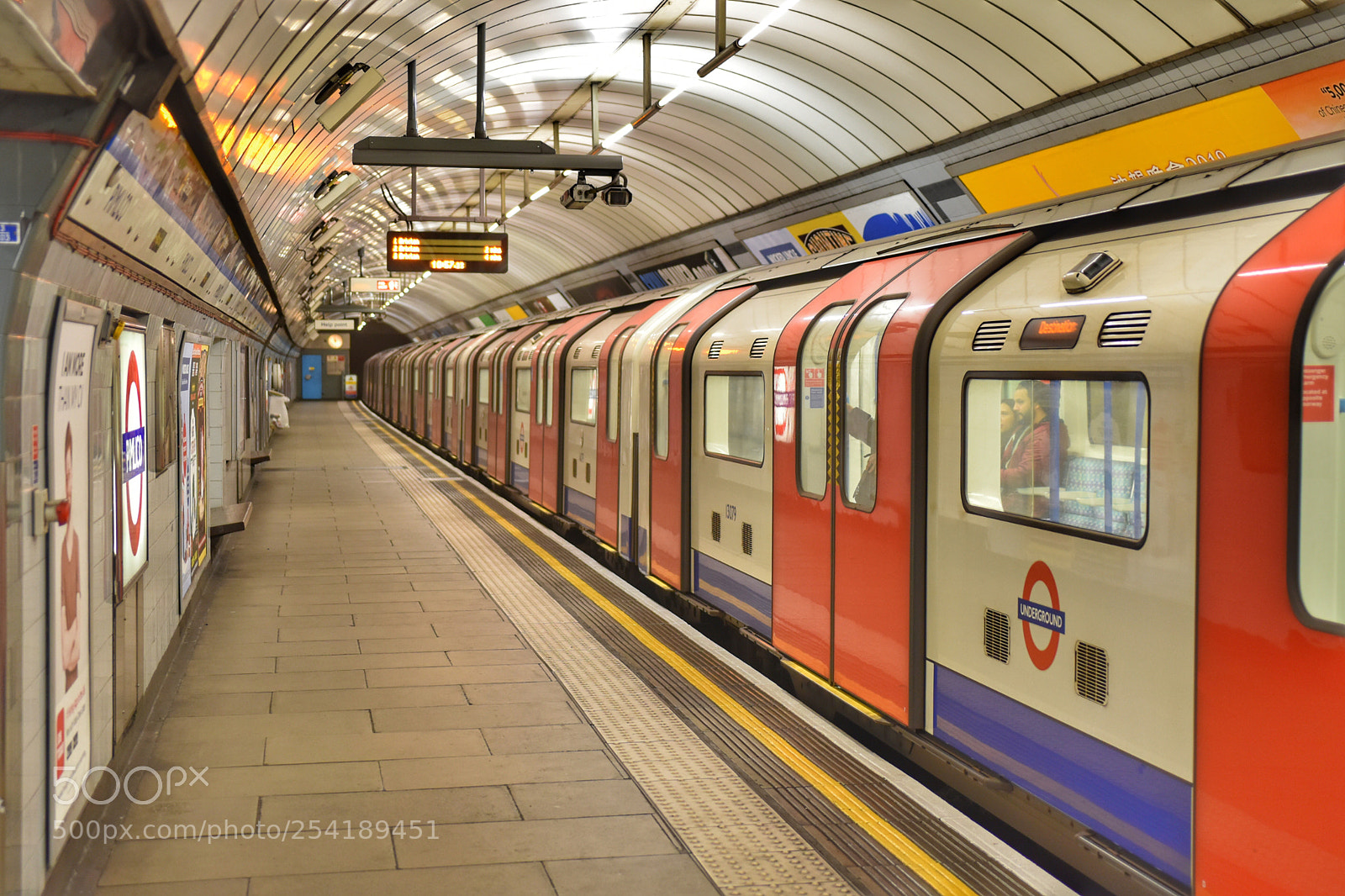 Nikon D5500 sample photo. London tube photography