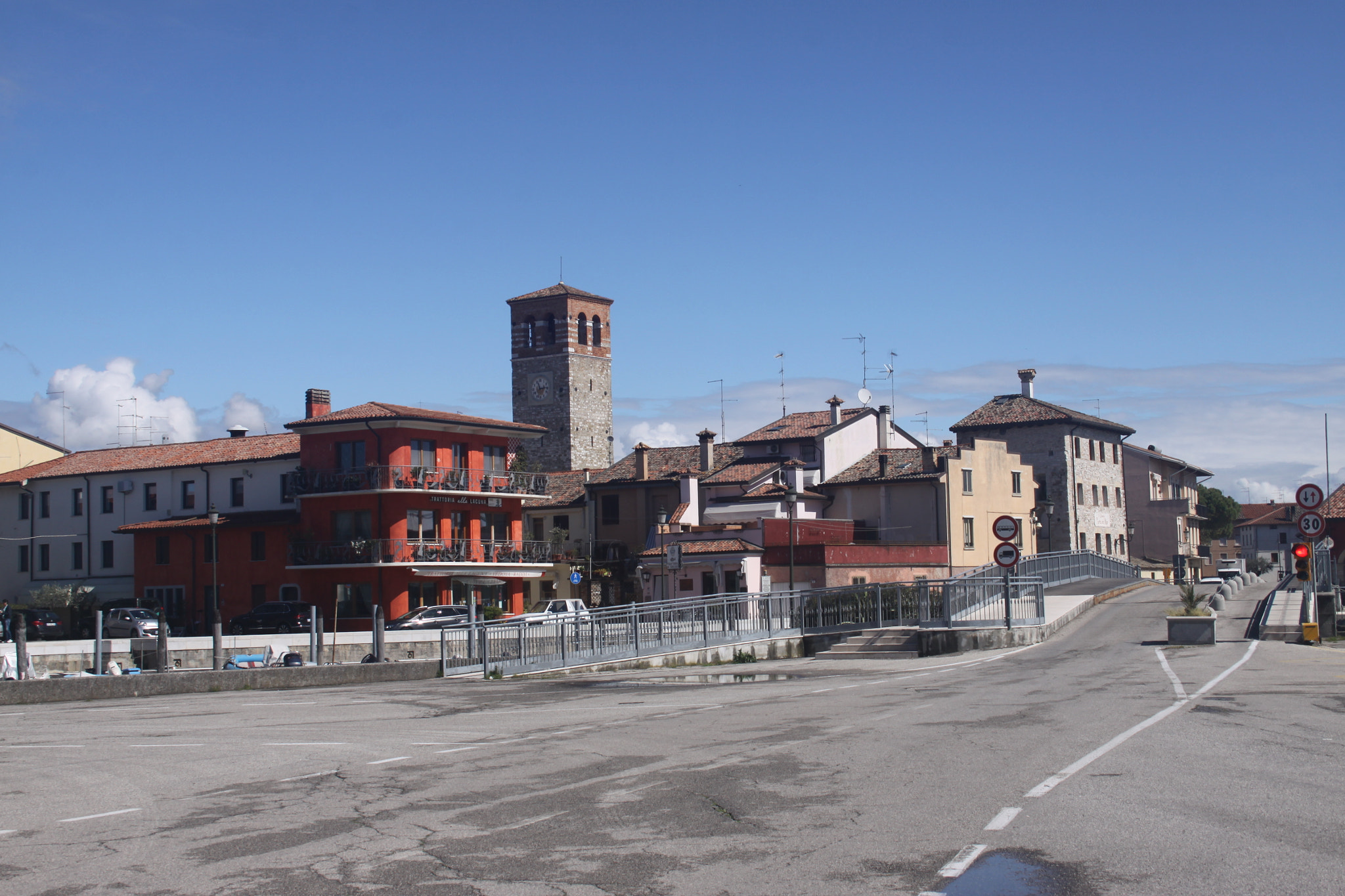 Canon EF-S 18-55mm F3.5-5.6 II sample photo. Marano lagunare photography