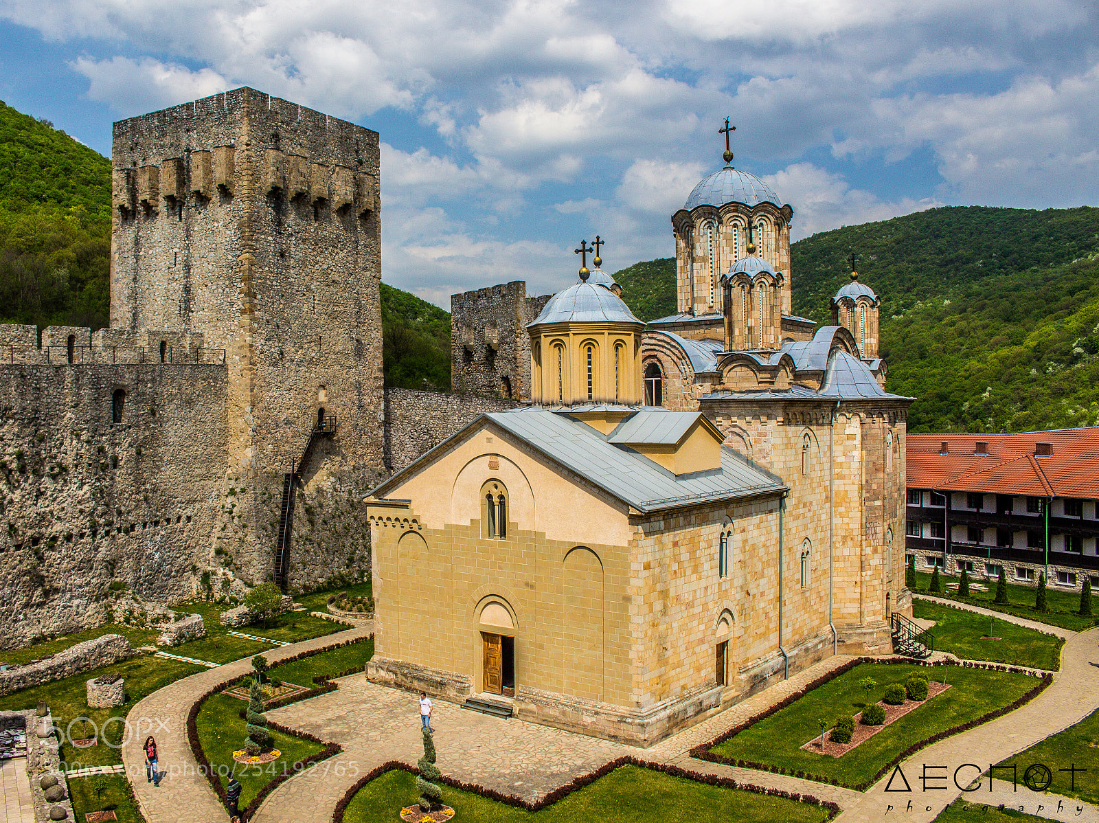 Canon EOS 700D (EOS Rebel T5i / EOS Kiss X7i) sample photo. Manasija monastery photography