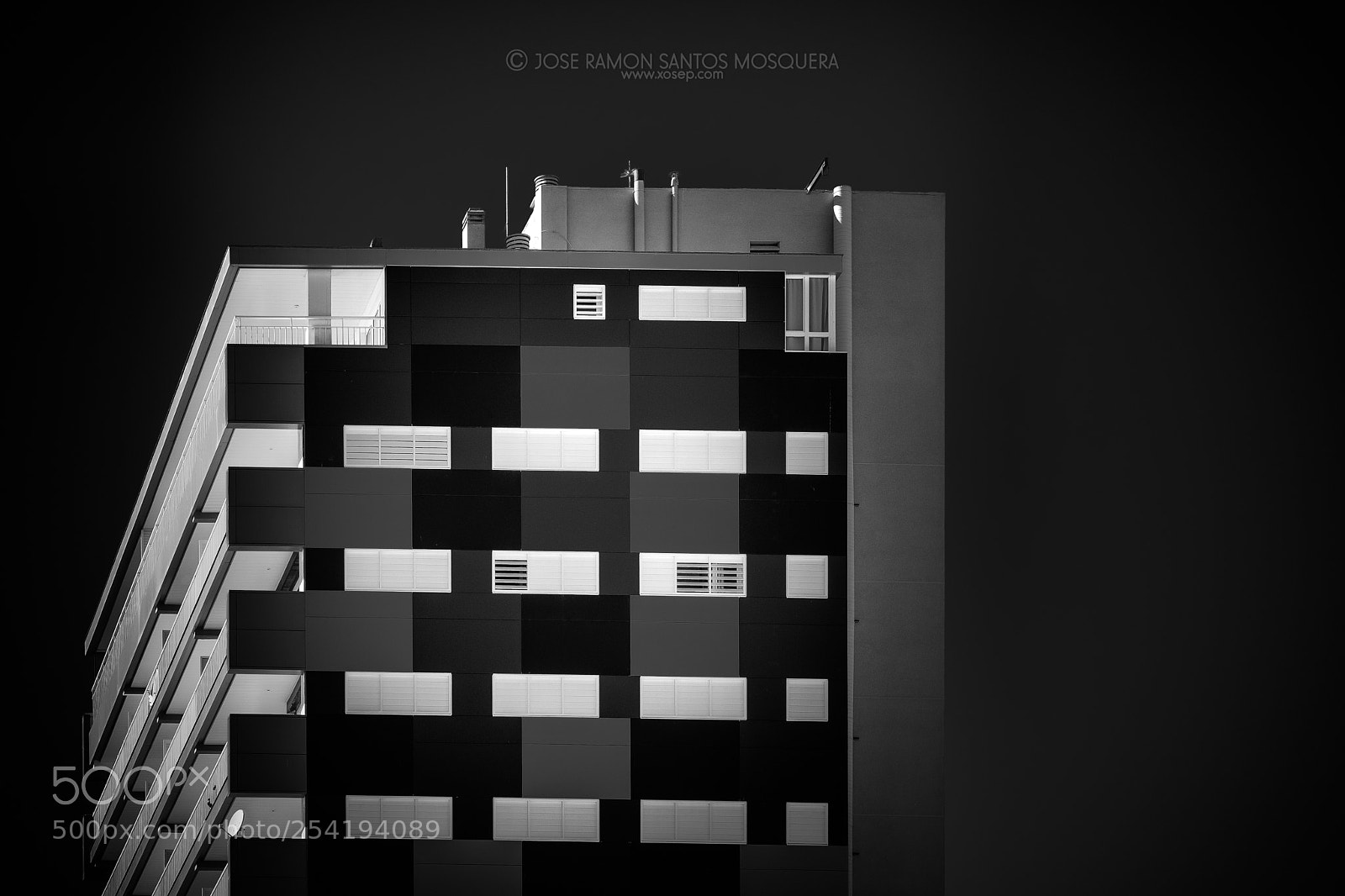 Fujifilm X-T2 sample photo. Architecture in b+w 111 photography