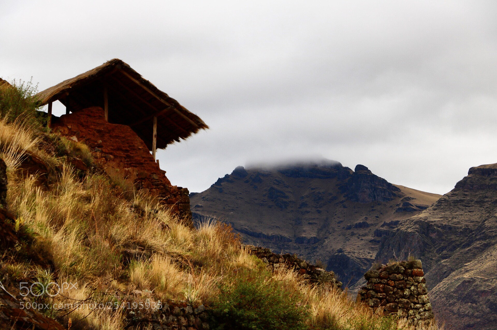 Canon EOS 750D (EOS Rebel T6i / EOS Kiss X8i) sample photo. Reaching the peak, sacred photography