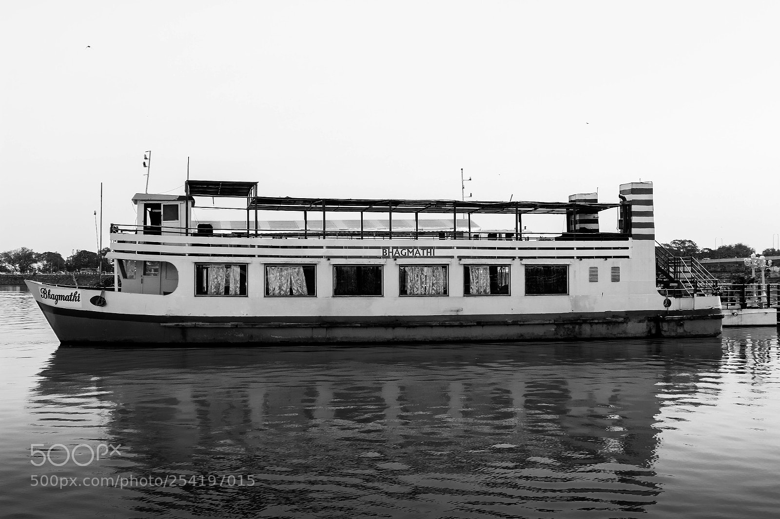 Canon EOS 700D (EOS Rebel T5i / EOS Kiss X7i) sample photo. Ship photography