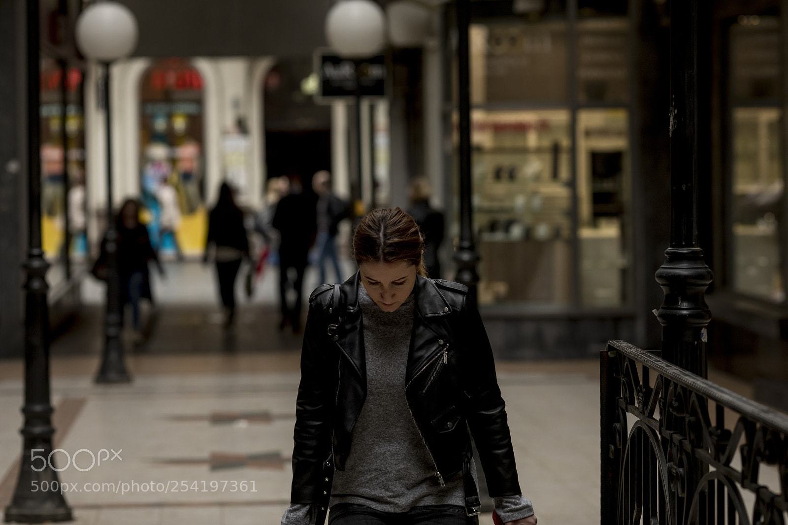 Canon EOS 5D Mark IV sample photo. City passage photography