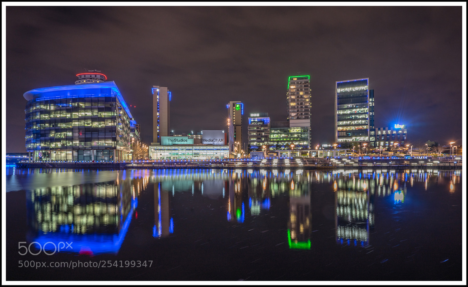 Sony a7 II sample photo. Night media photography