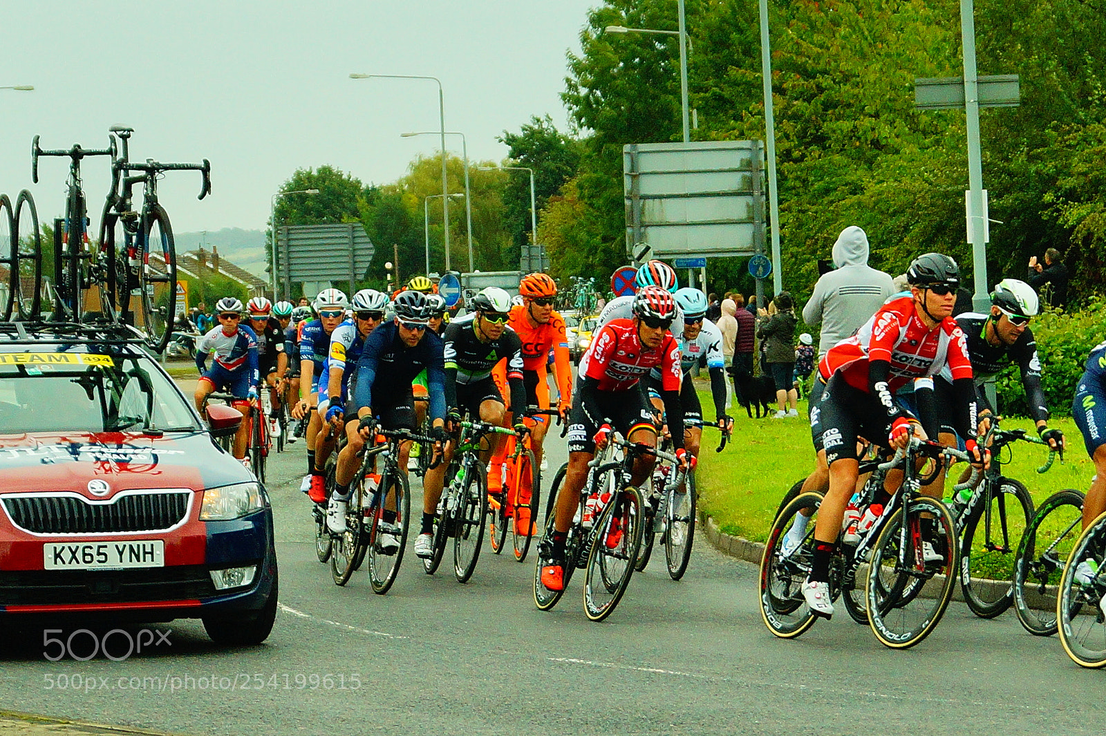 Sony SLT-A58 sample photo. The race is on. photography