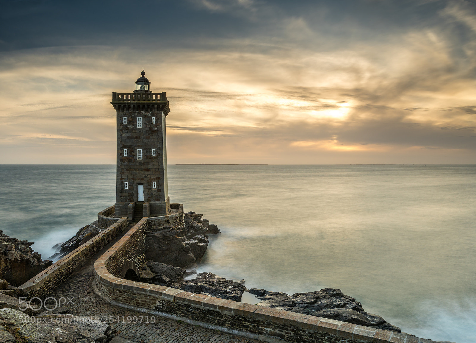 Nikon D810 sample photo. Kermorvan lighthouse photography