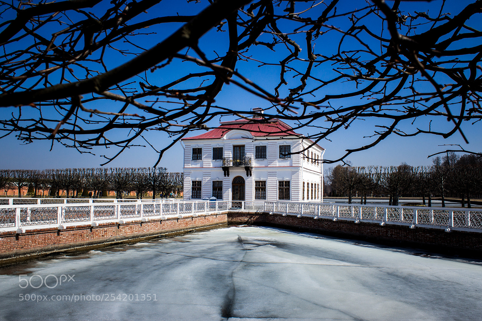 Canon EOS 600D (Rebel EOS T3i / EOS Kiss X5) sample photo. Marly palace photography
