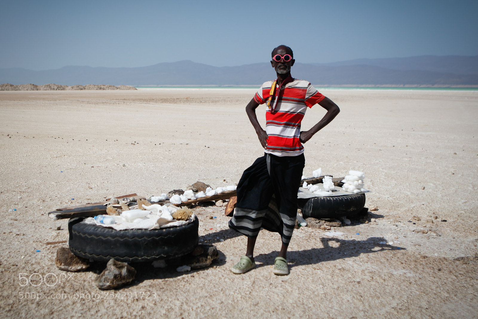 Canon EOS 5D Mark II sample photo. Salt seller photography