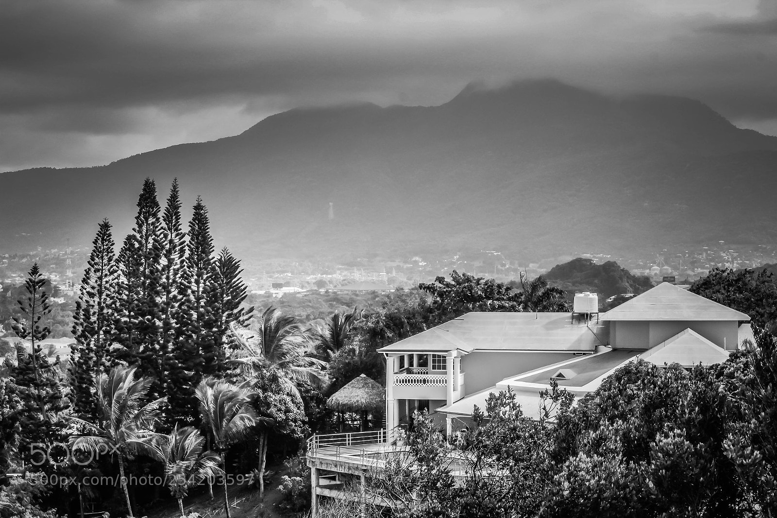 Canon EOS 600D (Rebel EOS T3i / EOS Kiss X5) sample photo. Island house photography