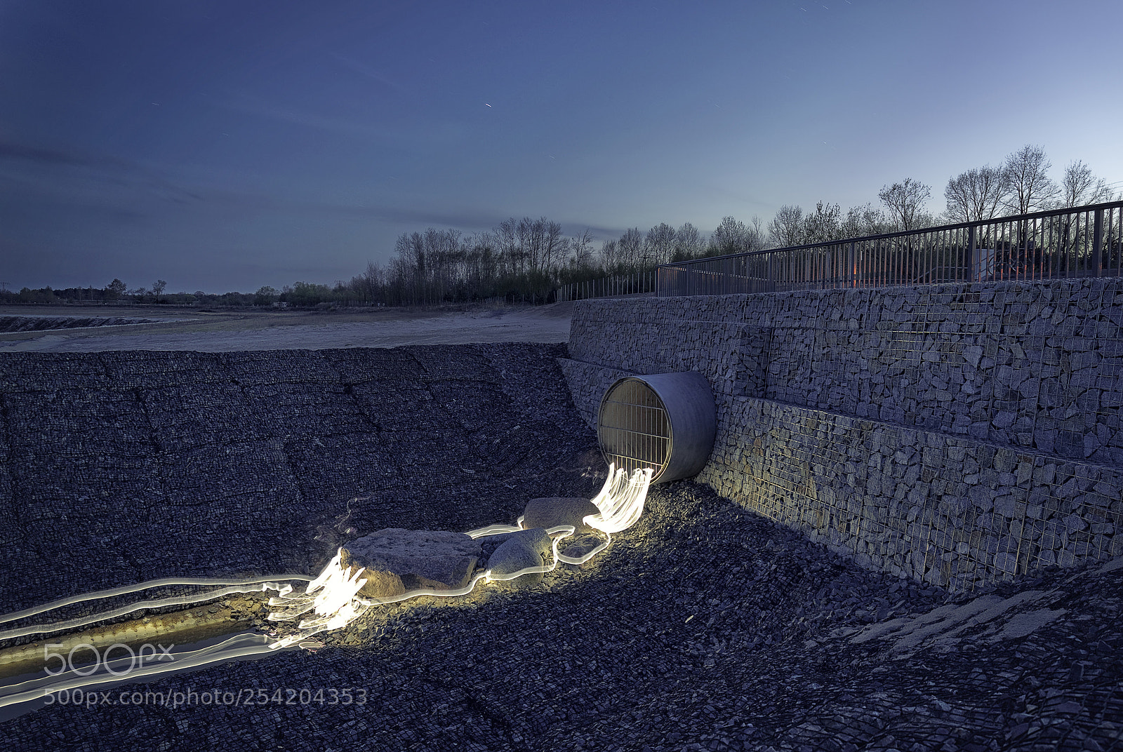 Canon EOS 6D Mark II sample photo. Flow of light photography