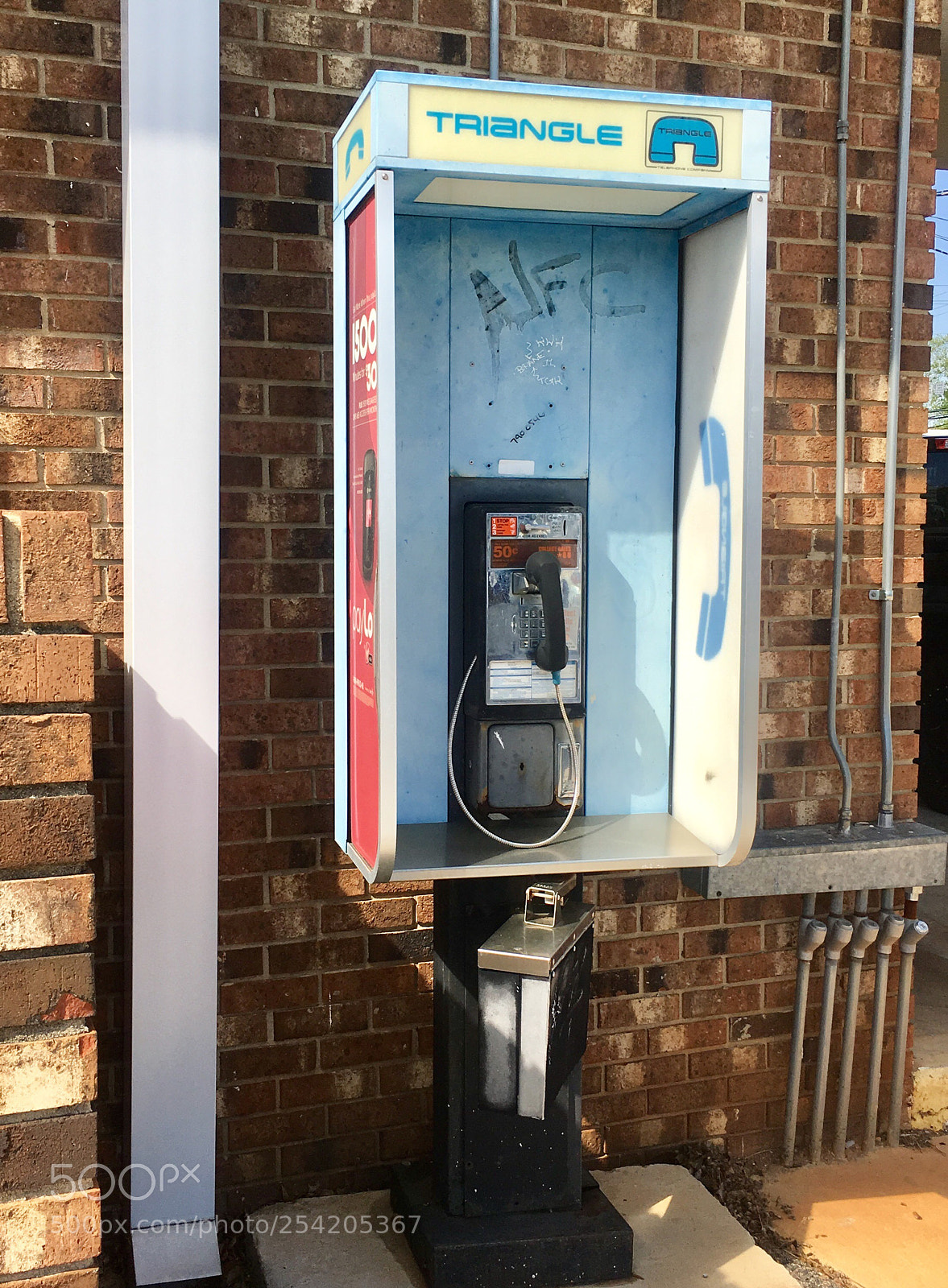 Apple iPhone 6s sample photo. Phone booth (2018) photography