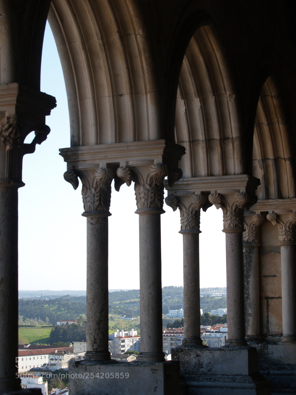Olympus E-300 (EVOLT E-300) sample photo. Castel arches photography
