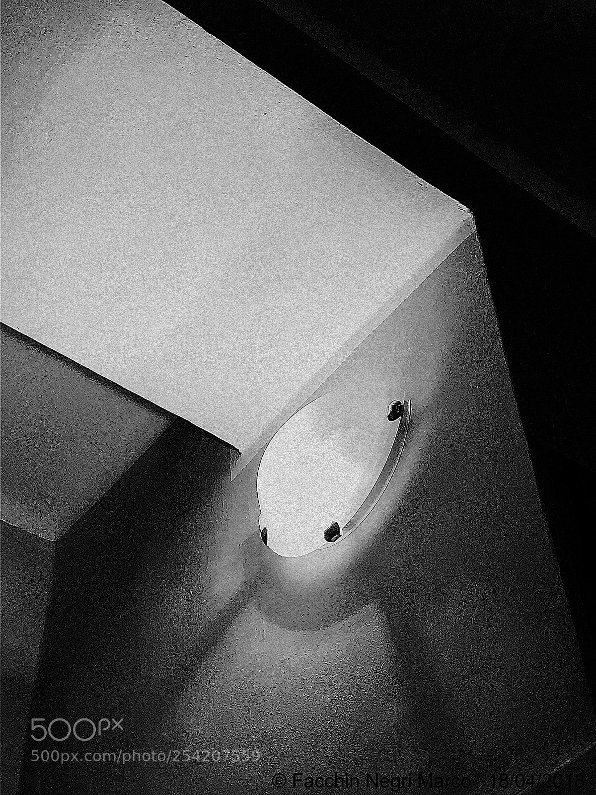 Apple iPhone X sample photo. Light photography