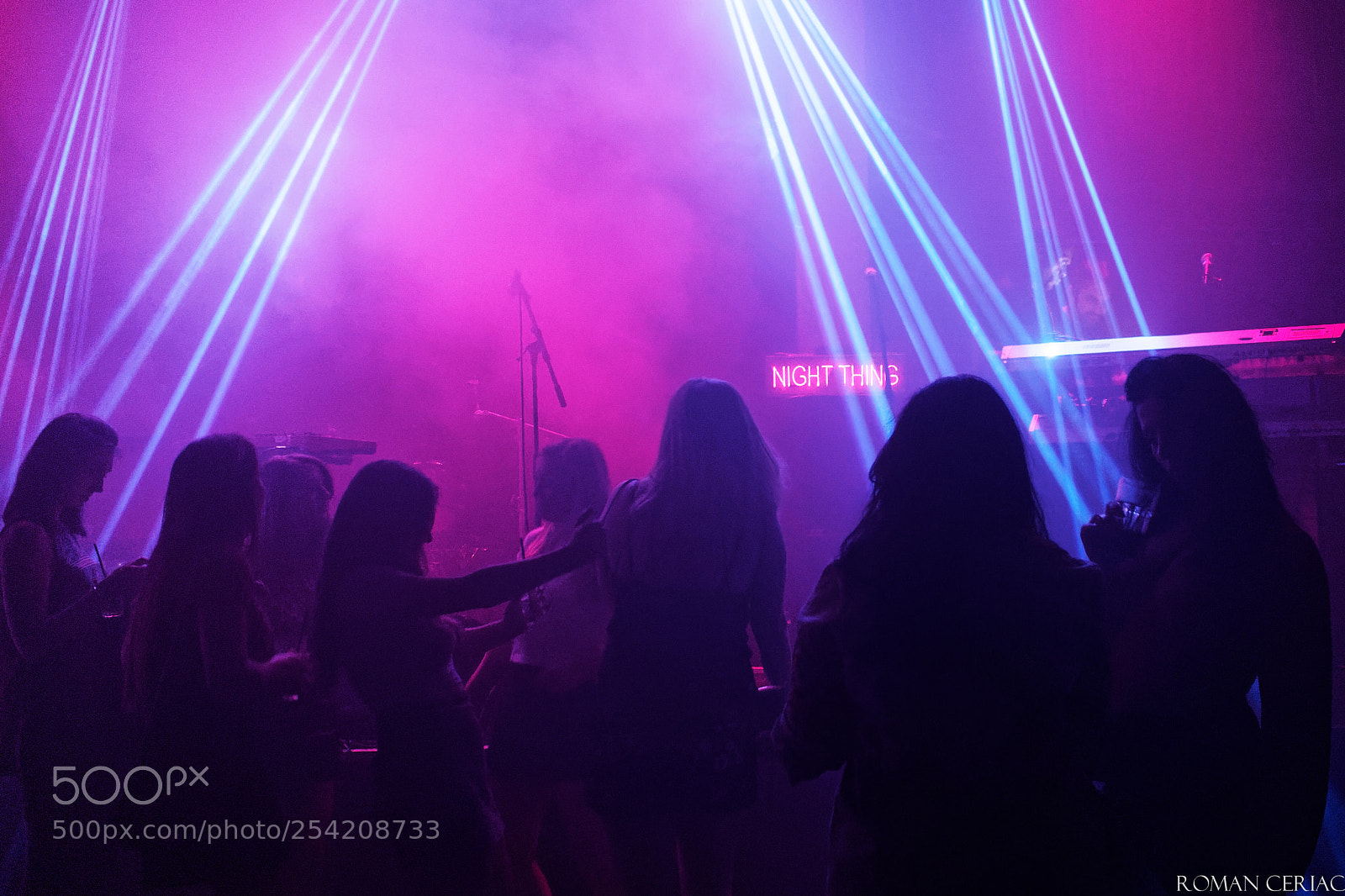 Olympus OM-D E-M10 II sample photo. Party vibes photography