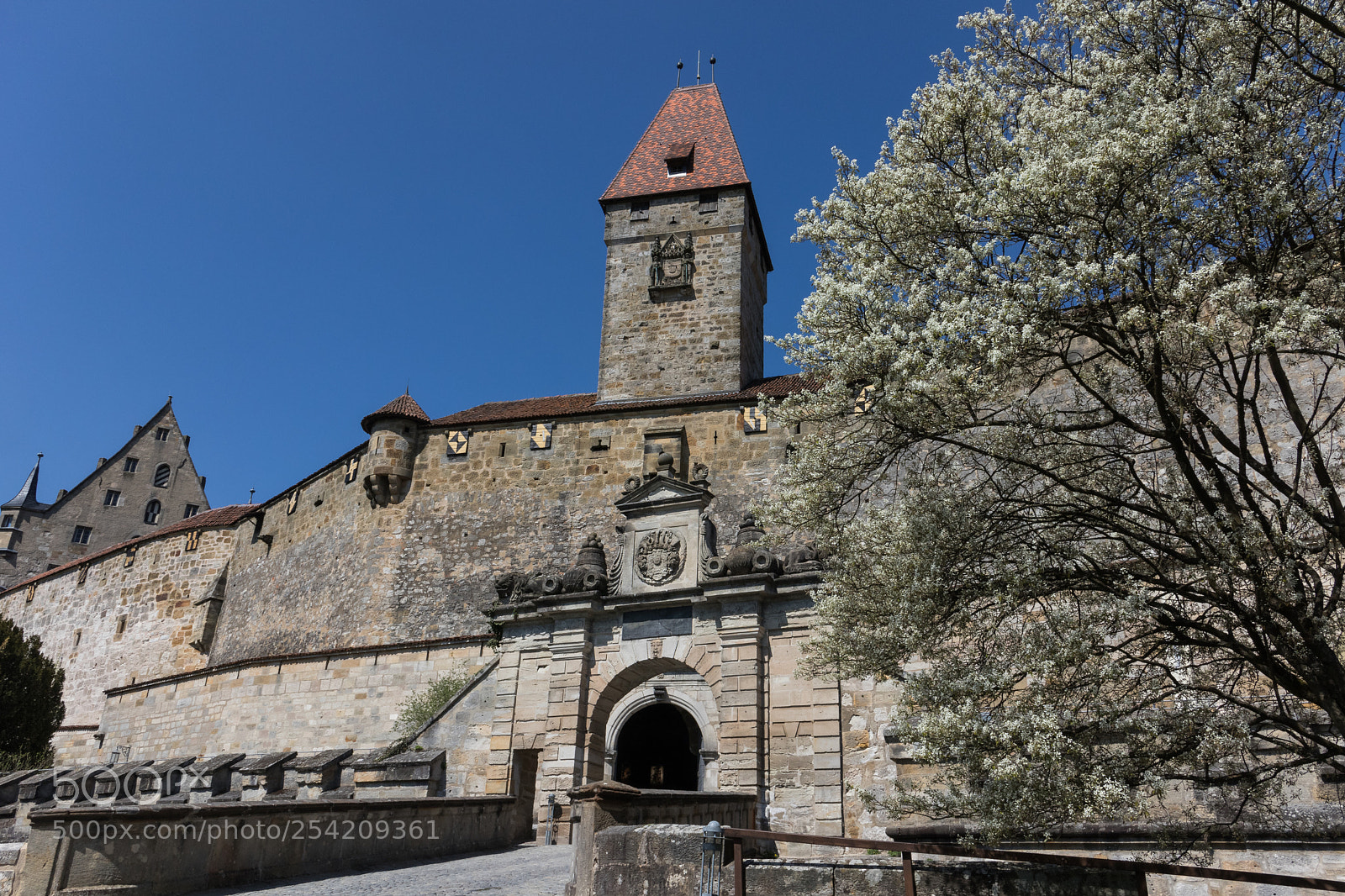 Canon EOS M5 sample photo. Veste coburg photography