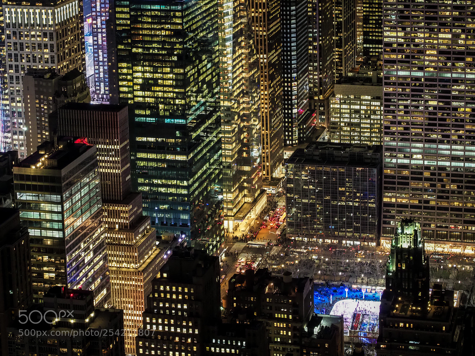 Olympus OM-D E-M1 Mark II sample photo. 6th avenue, nyc photography