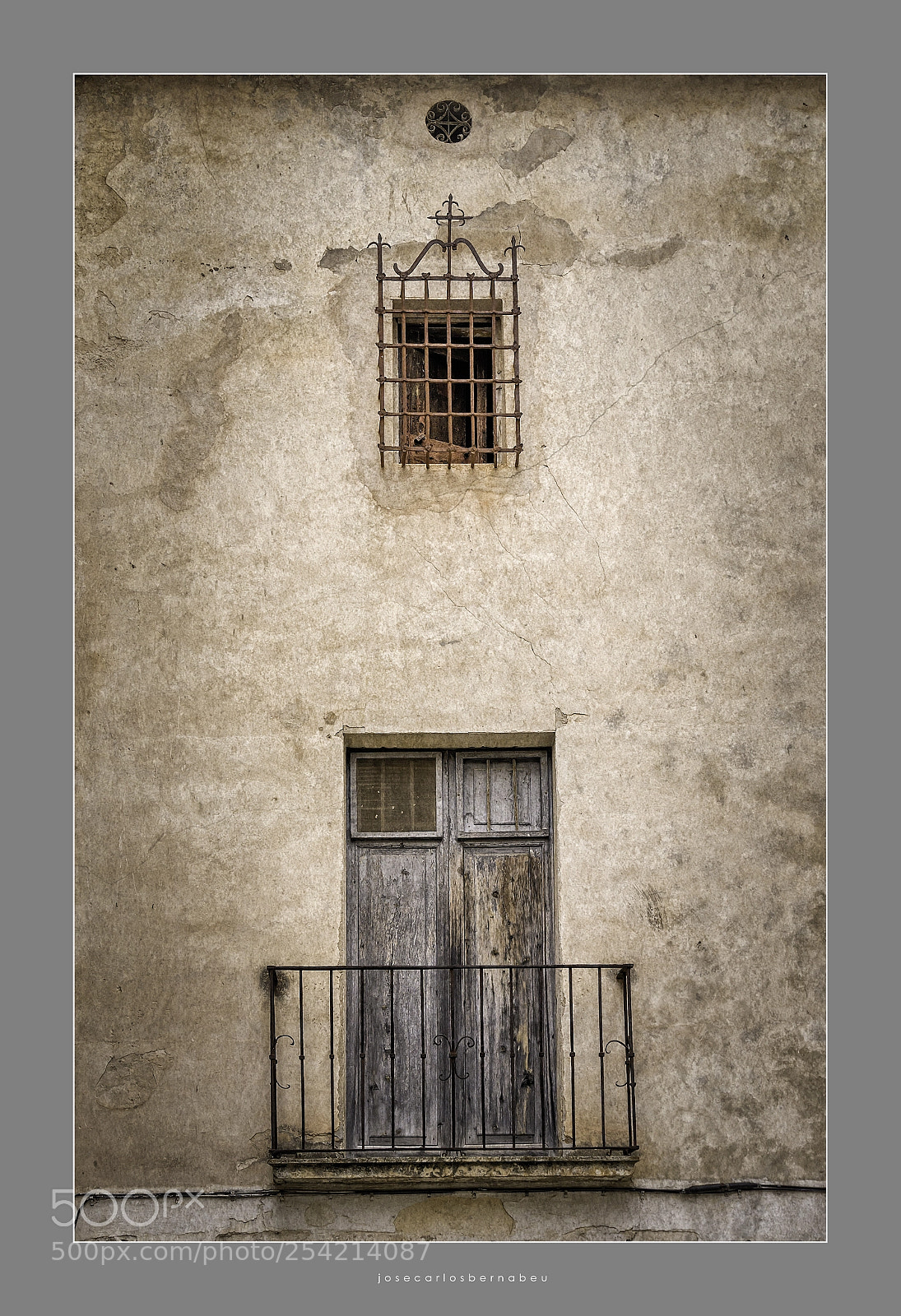Sony a6000 sample photo. Medieval facade photography