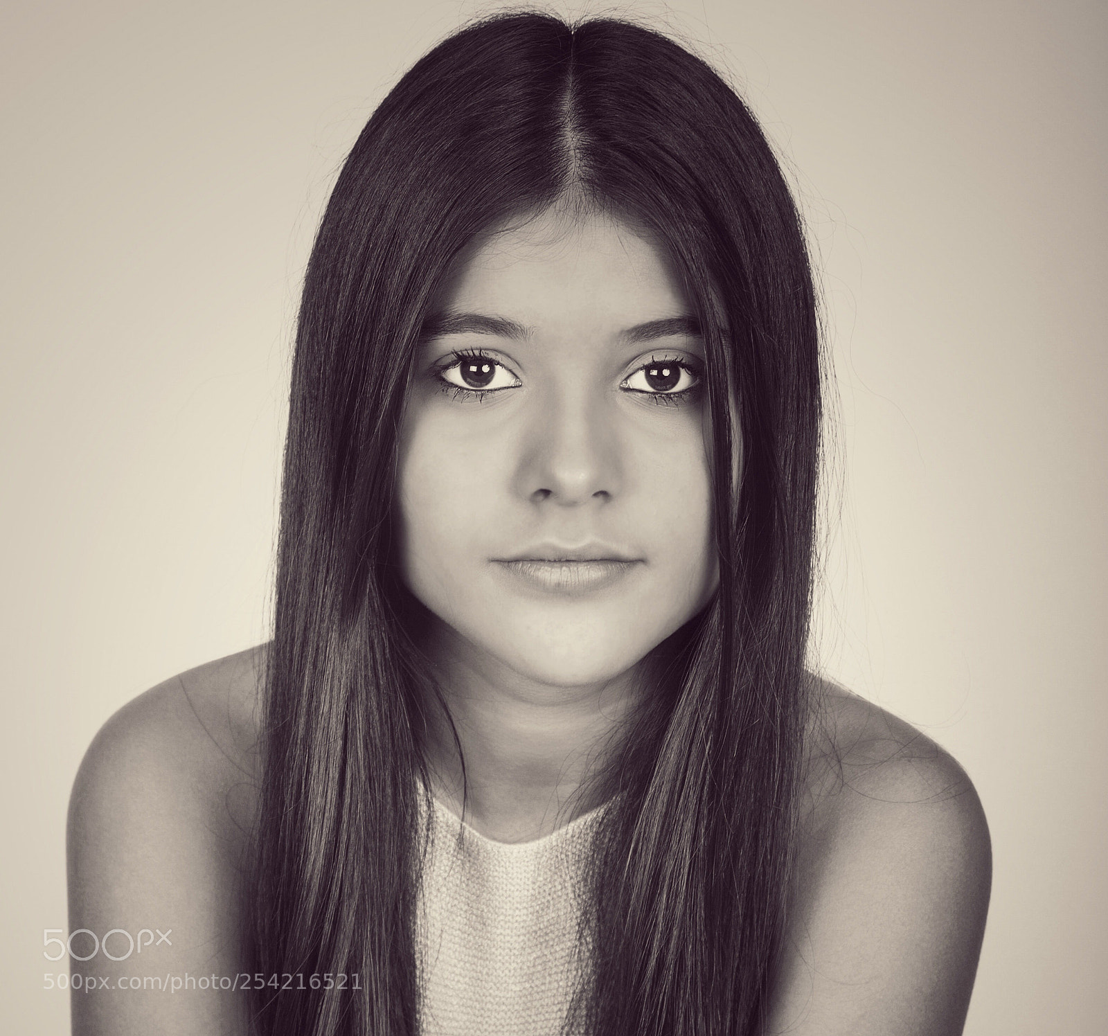 Canon EOS 5D Mark II sample photo. Vintage girl photography