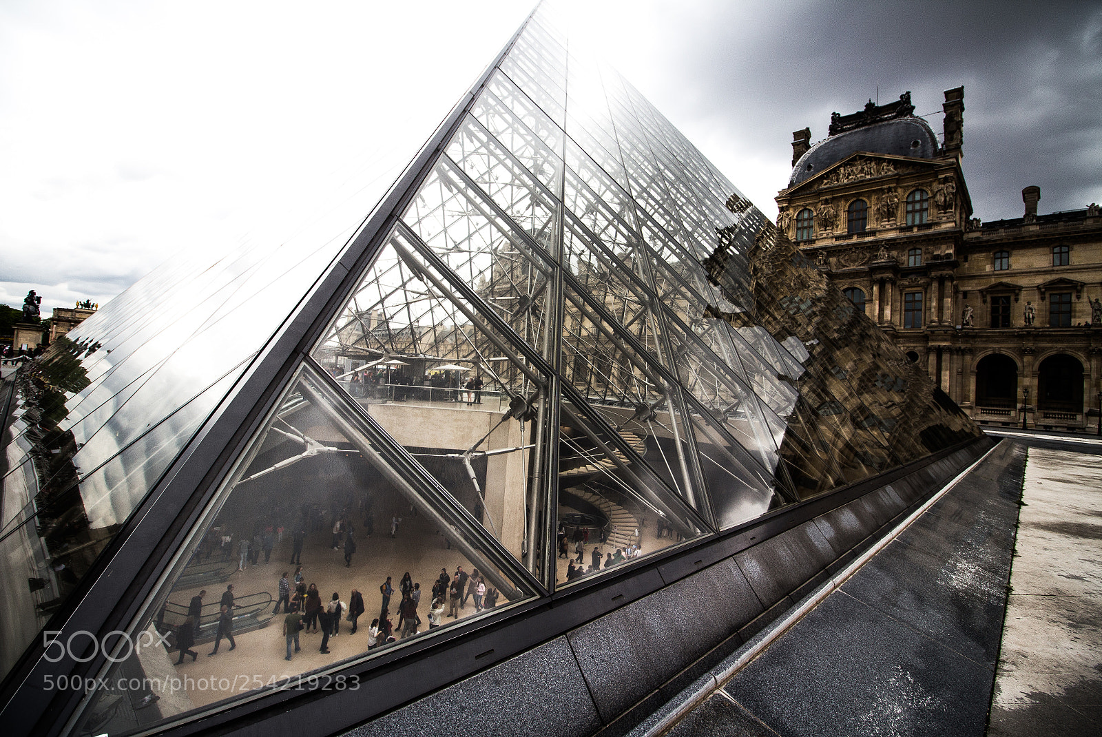 Canon EOS 650D (EOS Rebel T4i / EOS Kiss X6i) sample photo. Louvre photography